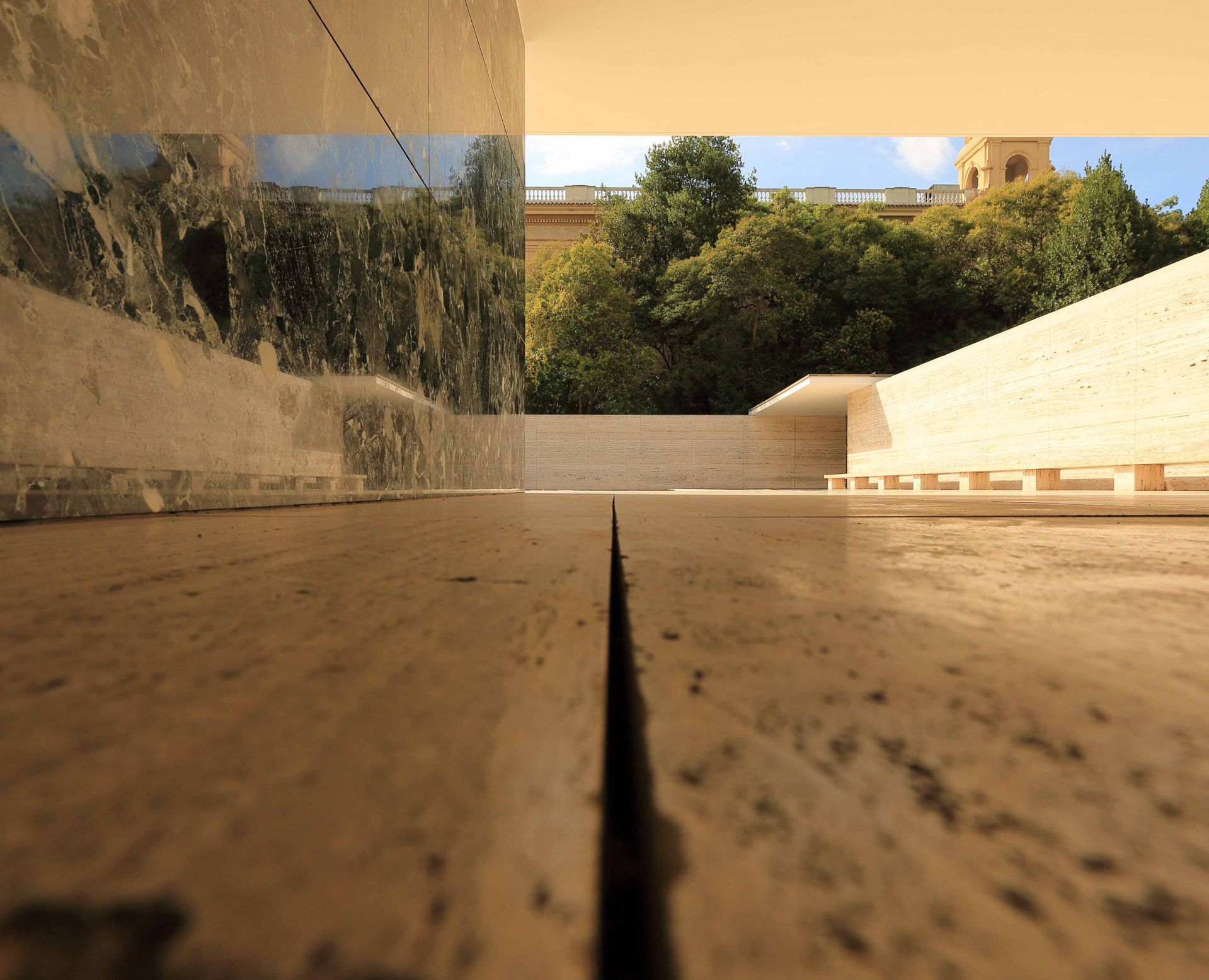 The Grid Fundaon Mies Van Der Rohe Laboh 4