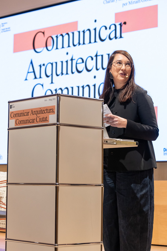 Comunicar Arquitectura Comunicar Ciudad Photo By Anna Mas 9