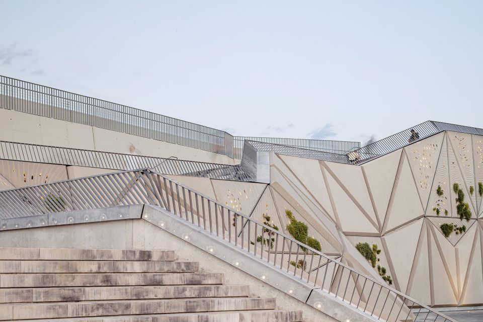 Escalera Barceloneta External Reference Laboh 4
